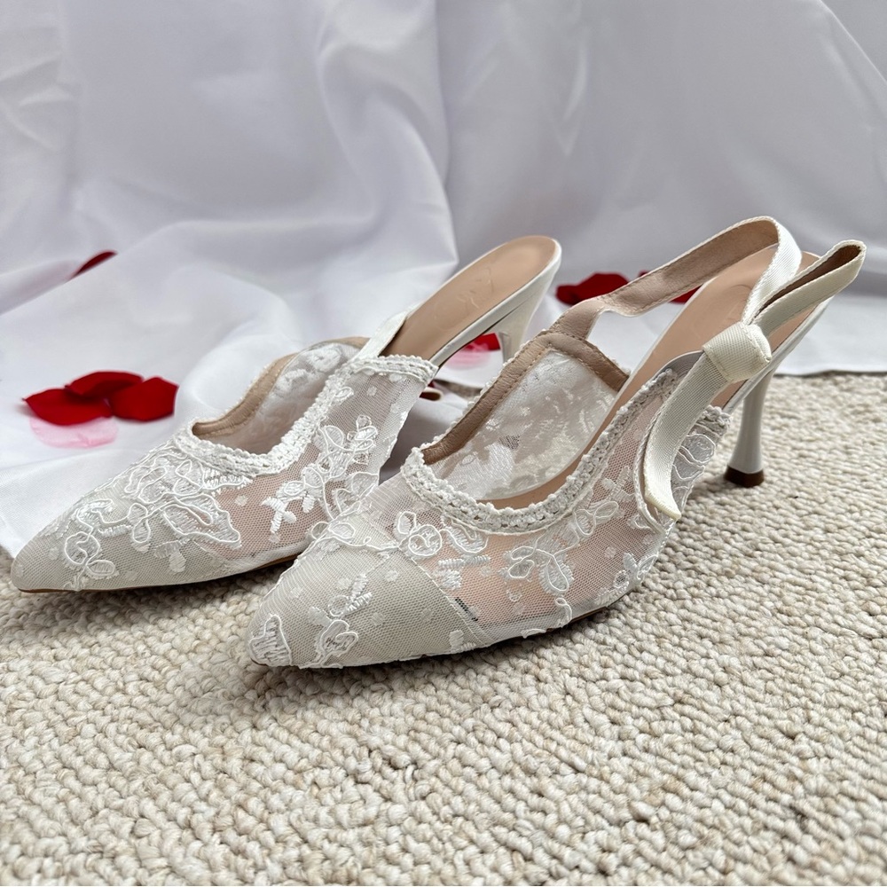 Elegant Lace Slingback Heels